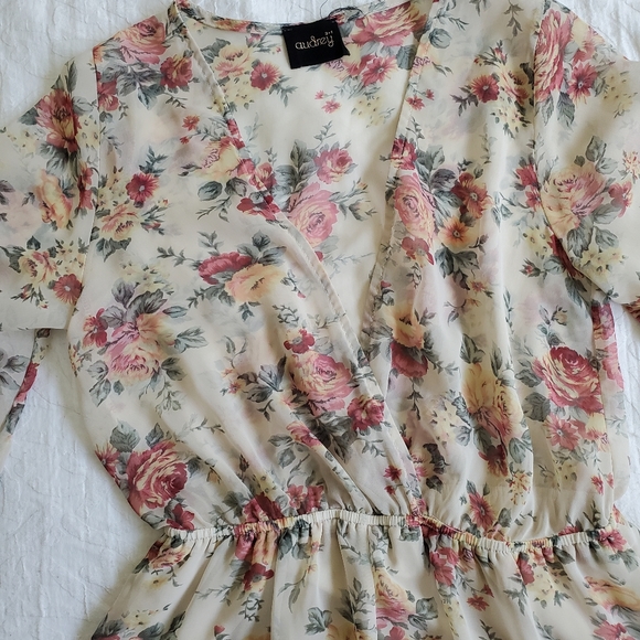 Floral romper - Picture 5 of 6